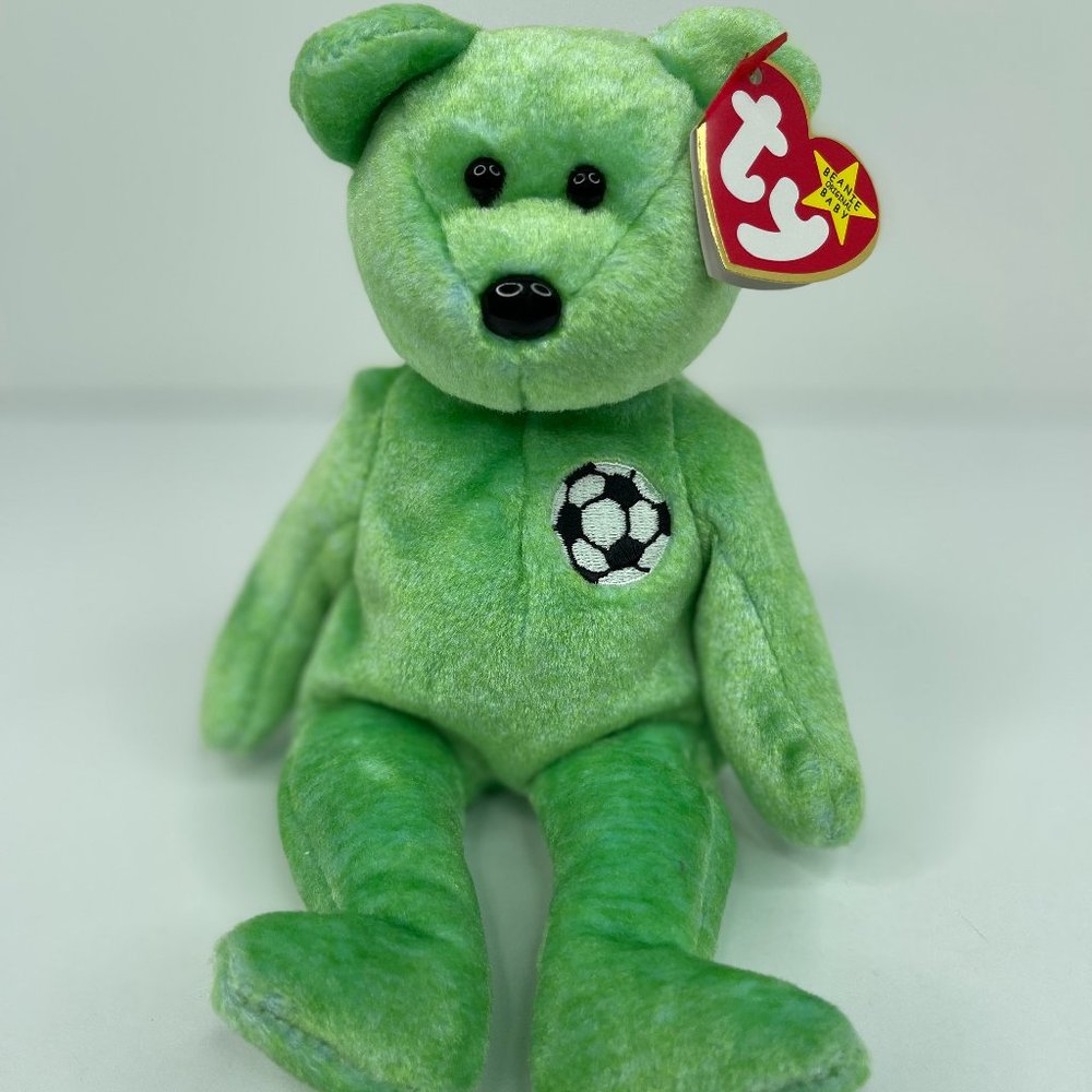 Ty Beanie Baby Bear “Kicks” August 16,1998 Light Green W/Tag